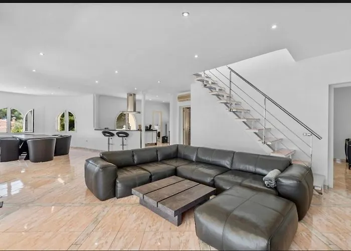 With Fantastic Sea View Pool 23x12 Jacuzzi Villa Calpe